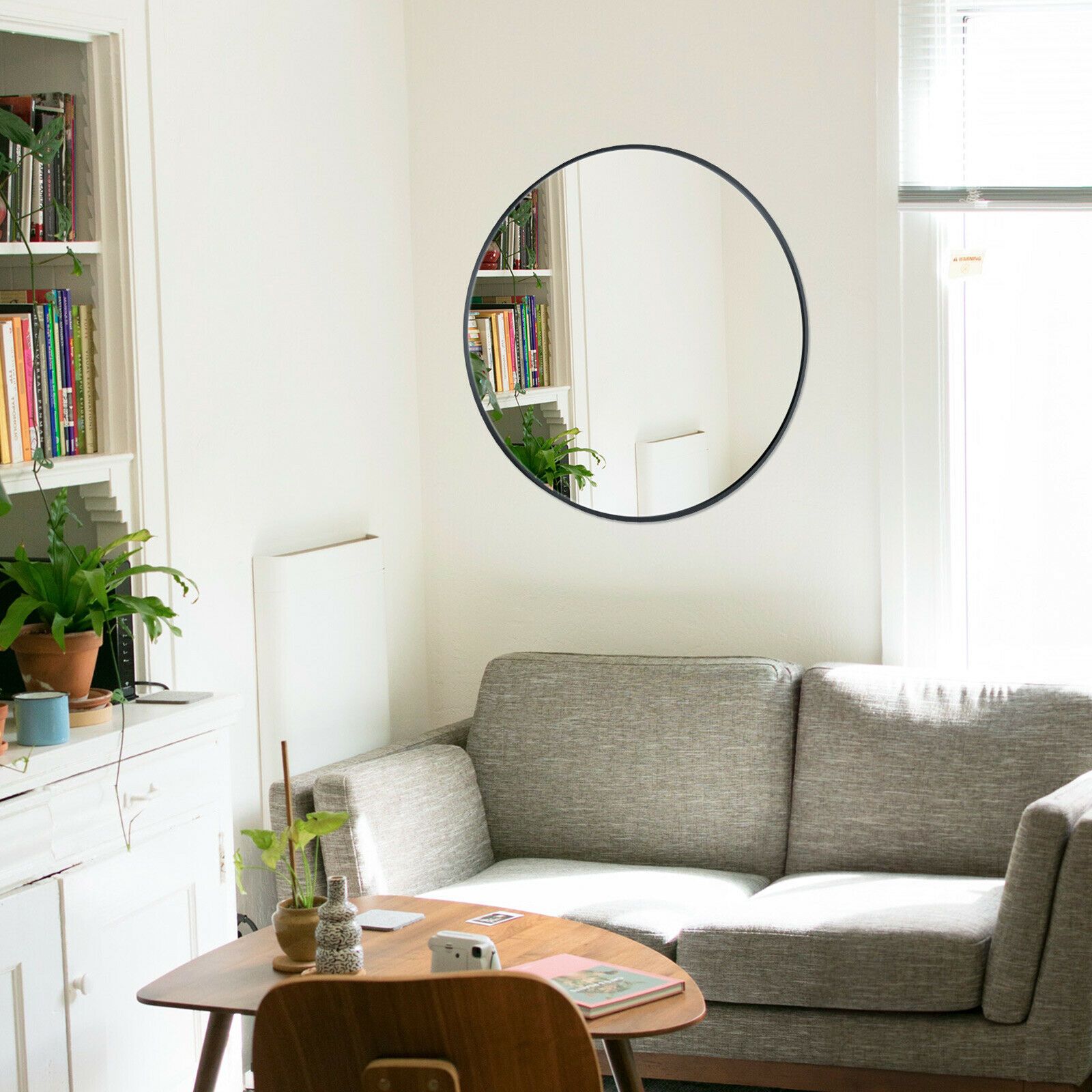 Round Shaped Wall Mirror with Metal Frame